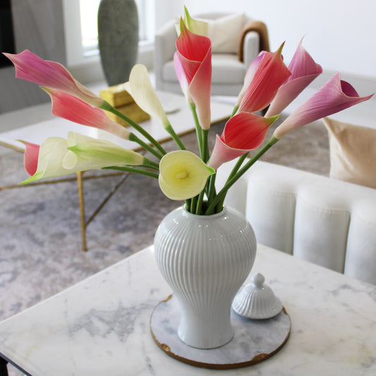 Elegant Cottage White Ribbed Ginger Jar Temple Vase